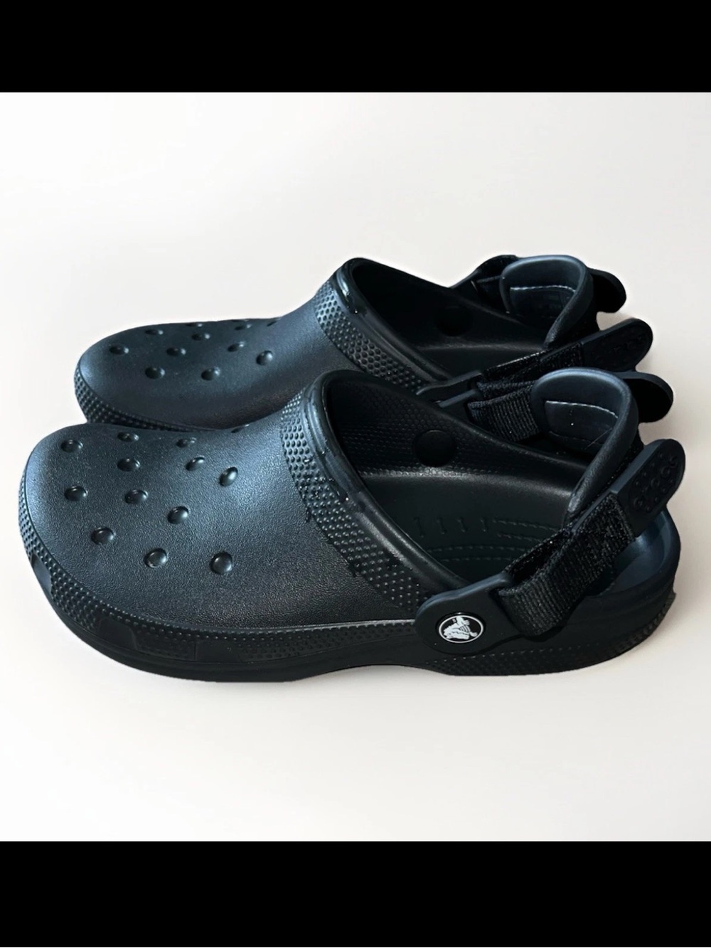 Unisex Black CROCS | Adjustable Heel Strap | Slip Resistant | Men’s 5 Women’s 7